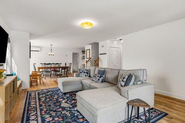 19 Violette Lane, Seabrook, NH 03874