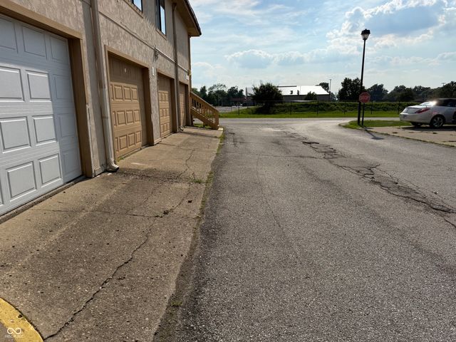 2705 Del Prado Drive, Indianapolis, IN 46227