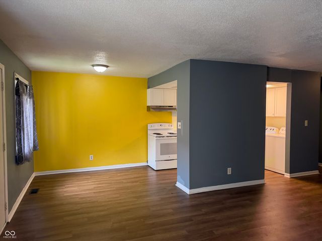 2705 Del Prado Drive, Indianapolis, IN 46227