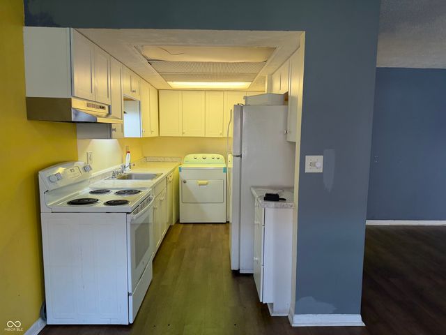 2705 Del Prado Drive, Indianapolis, IN 46227