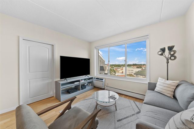 135 Post Avenue 6O, Westbury, NY 11590
