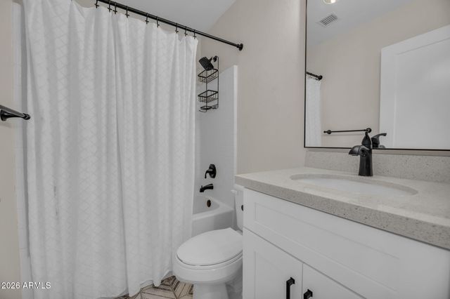 325 E MITCHELL Drive, Phoenix, AZ 85012