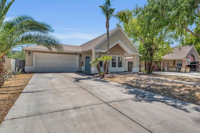 325 E MITCHELL Drive, Phoenix, AZ 85012