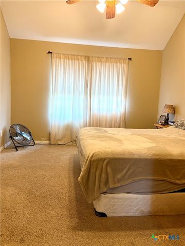 915 Neuberry Cliffe, Temple, TX 76502