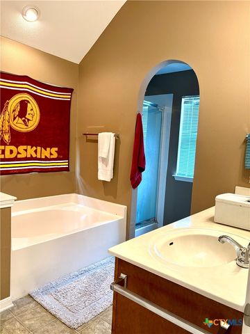 915 Neuberry Cliffe, Temple, TX 76502