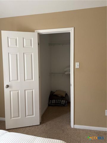 915 Neuberry Cliffe, Temple, TX 76502