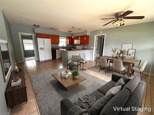 731 Lakeside DR, Largo, FL 33778