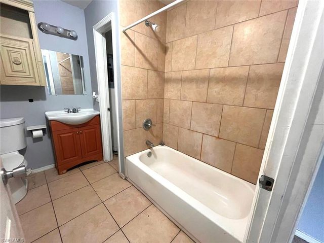 731 Lakeside DR, Largo, FL 33778