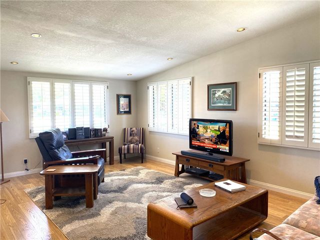 13641 Alderwood Ln., M3-35F, Seal Beach, CA 90740