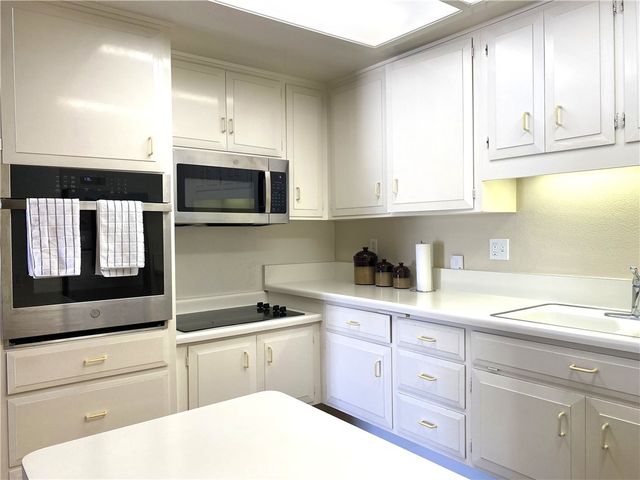 13641 Alderwood Ln., M3-35F, Seal Beach, CA 90740