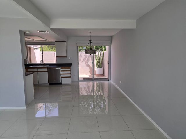 723 E Louise Drive, Palm Springs, CA 92262
