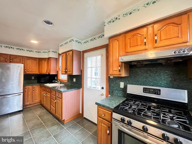 1834 BENSON ST, Philadelphia, PA 19152