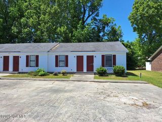 1402 Hooker Road B, Greenville, NC 27834