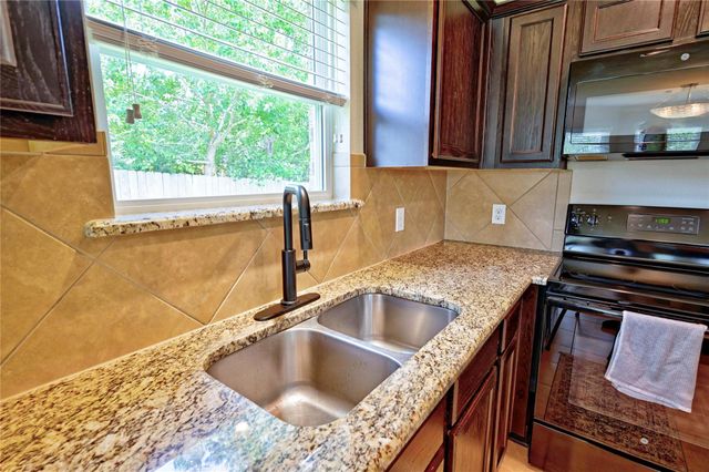 13099 Greenbriar, Willis, TX 77318