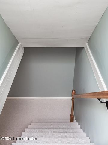 2903 Miles Rd, Louisville, KY 40220