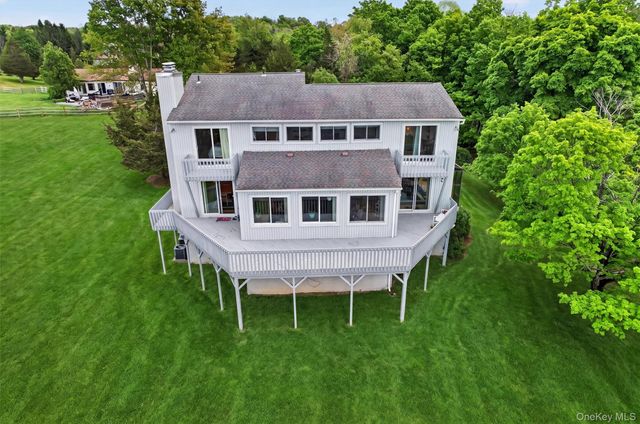 15 Deer Pond Drive, Warwick, NY 10990