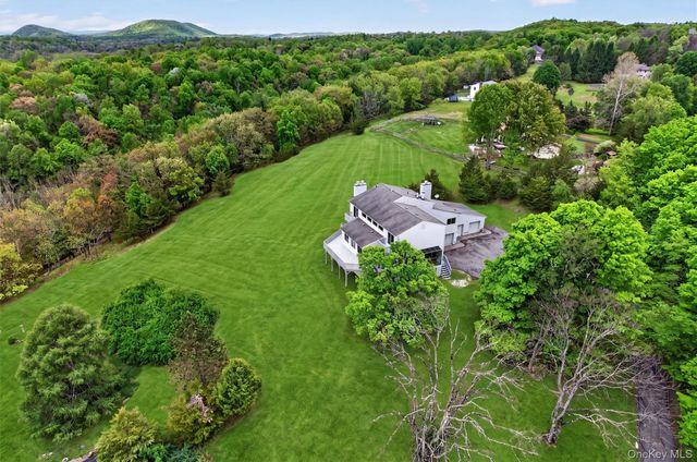 15 Deer Pond Drive, Warwick, NY 10990