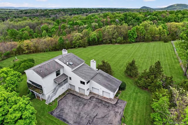 15 Deer Pond Drive, Warwick, NY 10990