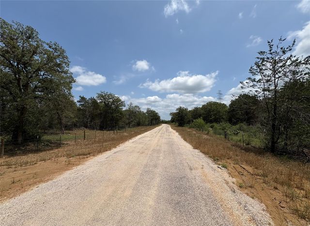 0000 Carter RD, Dale, TX 78616