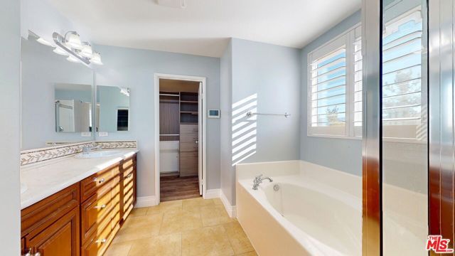 19320 Carranza Lane, Santa Clarita, CA 91350