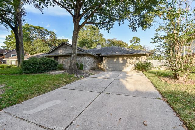 4018 Bassingham Drive, Kingwood, TX 77339