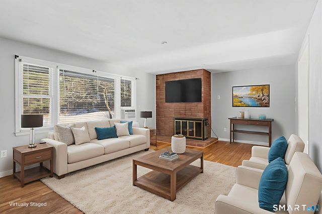 95 Moravia Road, Avon, CT 06001