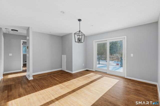 95 Moravia Road, Avon, CT 06001