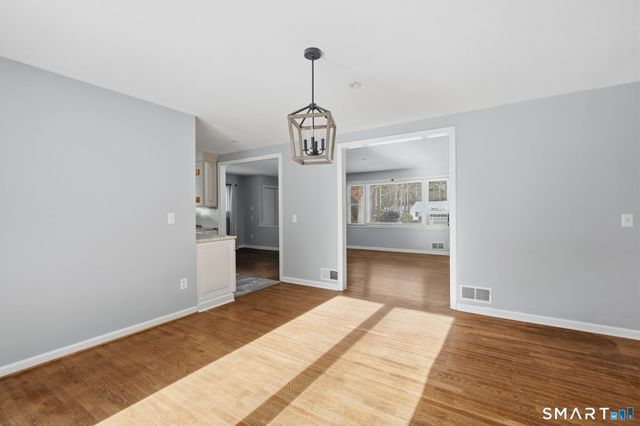 95 Moravia Road, Avon, CT 06001