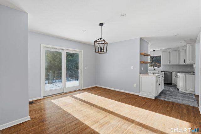 95 Moravia Road, Avon, CT 06001