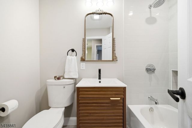 550 Ramapo Valley Rd, Oakland Boro, NJ 07436