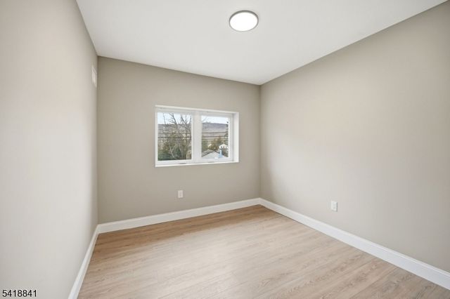 550 Ramapo Valley Rd, Oakland Boro, NJ 07436