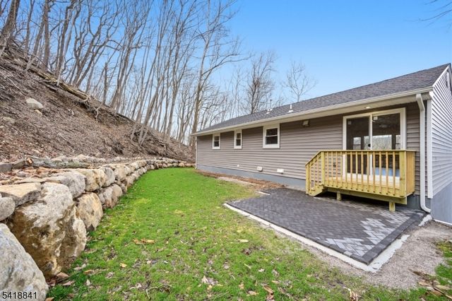 550 Ramapo Valley Rd, Oakland Boro, NJ 07436