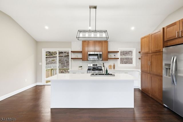 550 Ramapo Valley Rd, Oakland Boro, NJ 07436