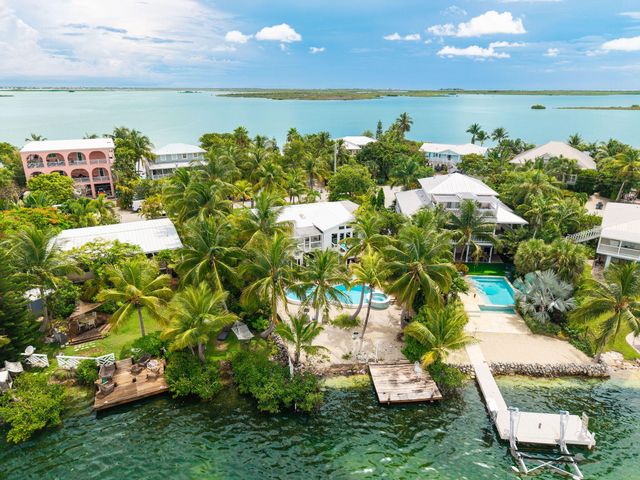 78 Bay Drive, Saddlebunch, FL 33040