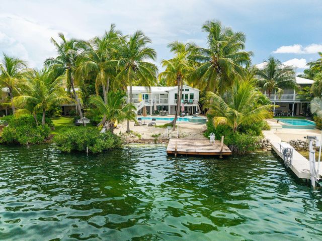 78 Bay Drive, Saddlebunch, FL 33040