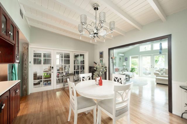 78 Bay Drive, Saddlebunch, FL 33040