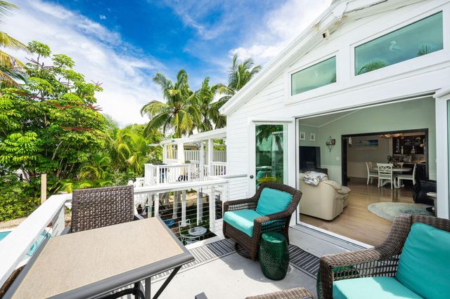 78 Bay Drive, Saddlebunch, FL 33040