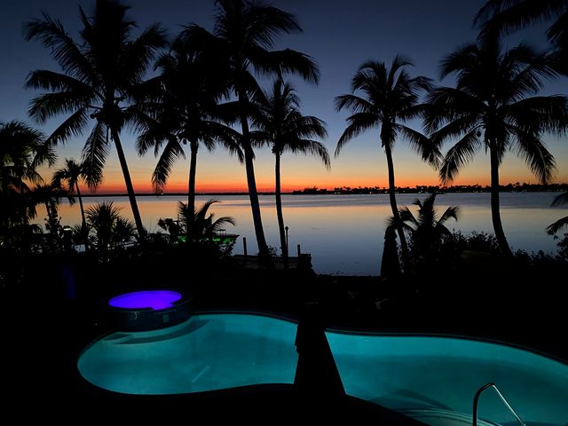 78 Bay Drive, Saddlebunch, FL 33040