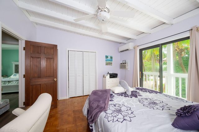 78 Bay Drive, Saddlebunch, FL 33040