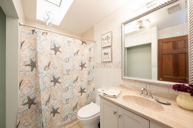 78 Bay Drive, Saddlebunch, FL 33040