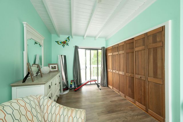 78 Bay Drive, Saddlebunch, FL 33040