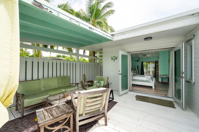 78 Bay Drive, Saddlebunch, FL 33040