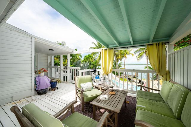 78 Bay Drive, Saddlebunch, FL 33040