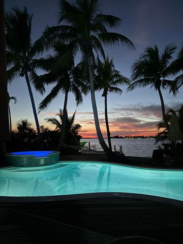 78 Bay Drive, Saddlebunch, FL 33040