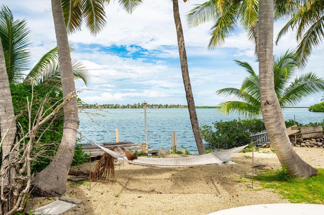 78 Bay Drive, Saddlebunch, FL 33040