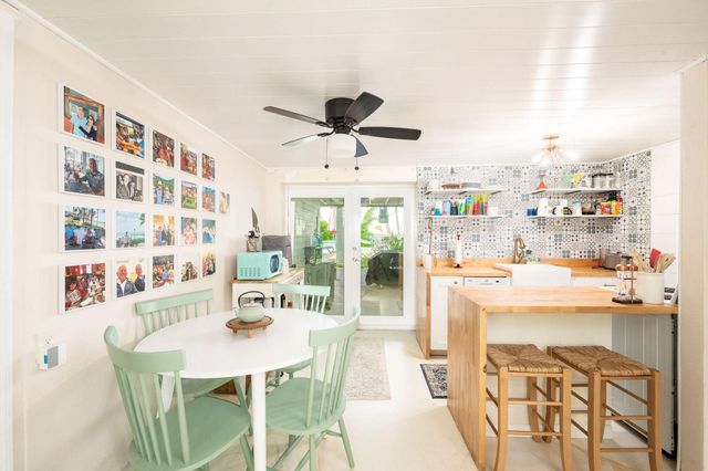 78 Bay Drive, Saddlebunch, FL 33040