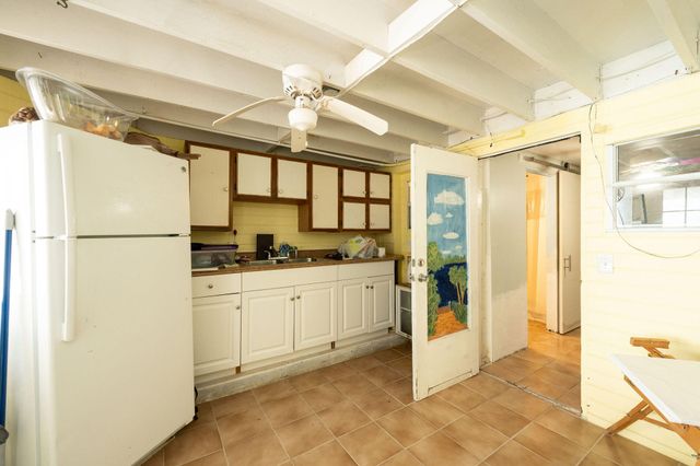 78 Bay Drive, Saddlebunch, FL 33040