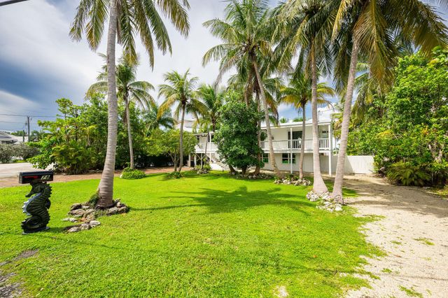 78 Bay Drive, Saddlebunch, FL 33040