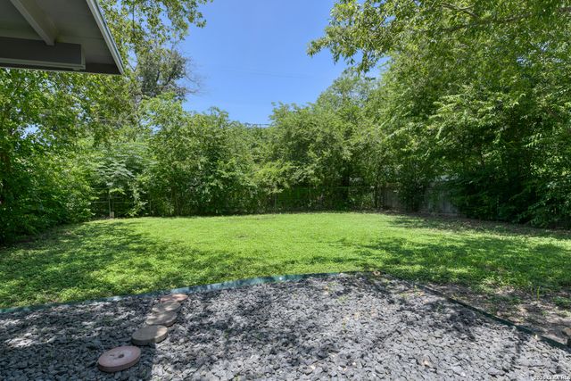 415 BYRNES DR, San Antonio, TX 78209