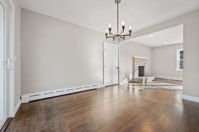 837 Main Road, Westport, MA 02790